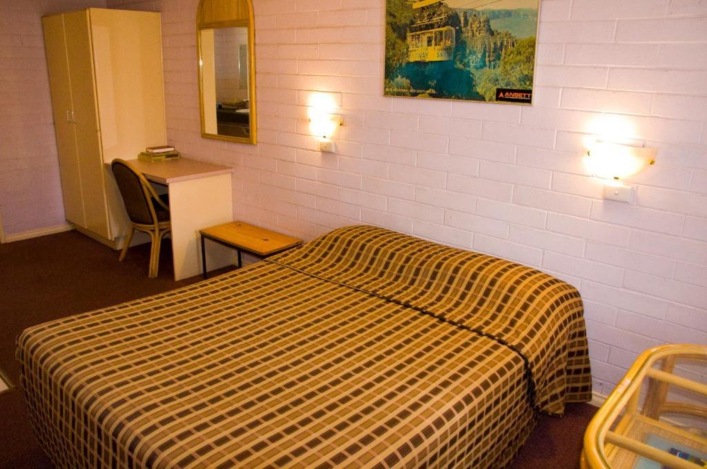 White Gum Motel Alice Springs Room photo